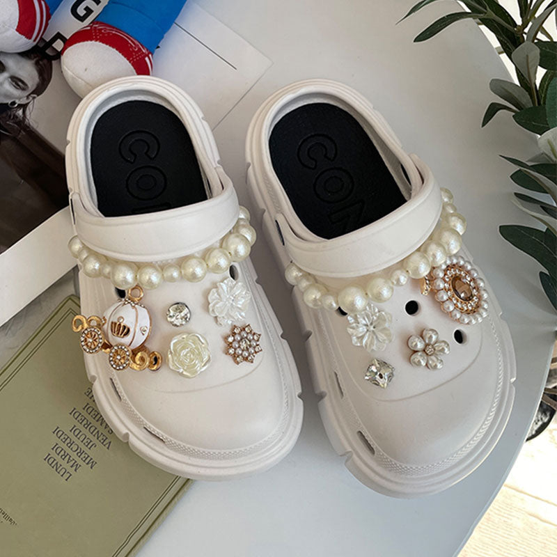 Mo Dou Fashion Charms Clog Shoes Outdoor Women Slippers Thick Sole High Quality Summer Sandals For Girls