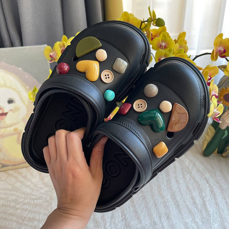 Mo Dou Fashion Charms Clog Shoes Outdoor Women Slippers Thick Sole High Quality Summer Sandals For Girls